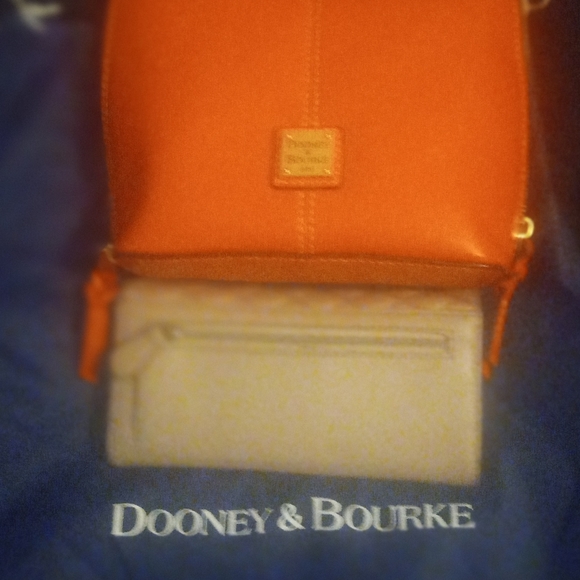 Purses - Picture 4 of 8